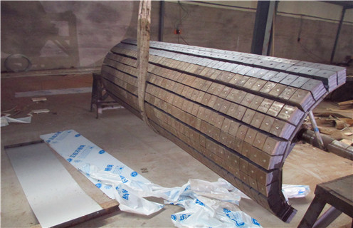 铁矿干选磁选机，福建铁矿干选永磁磁选机_工作原理及价格_福建铁矿干选永磁磁选机视频供应生产厂家