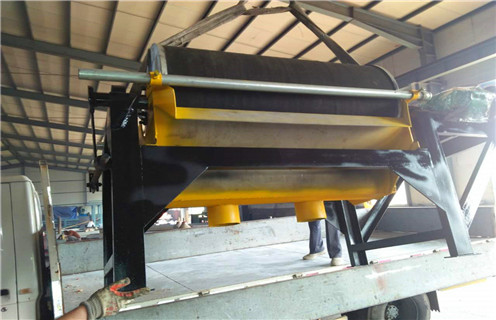 铁矿石干选磁选机，湖北铁矿石干选磁选机_湖北铁矿石干选磁选机发展工作视频皮带及结构价格