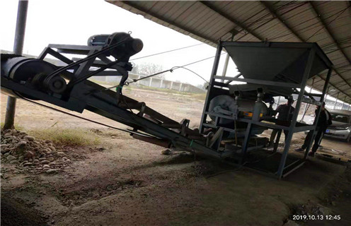 干选铁矿磁选机，潍坊干选铁矿磁选机_潍坊干选铁矿磁选机皮带及结构价格